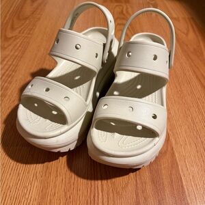 CROCS Mega Crush Cream Platform Sandals
